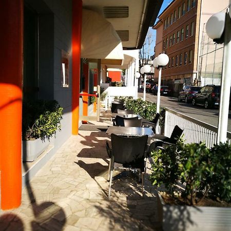 Hotel Riviera Rimini Zewnętrze zdjęcie