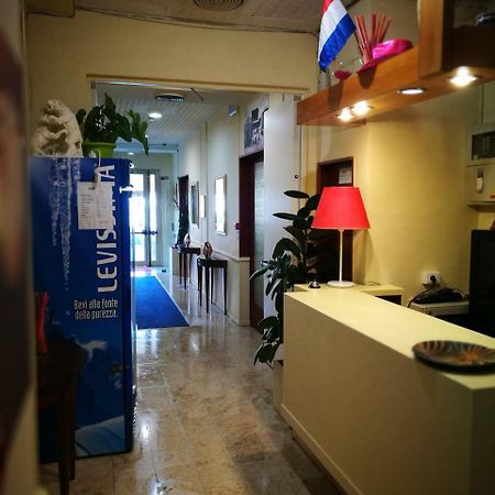 Hotel Riviera Rimini Zewnętrze zdjęcie