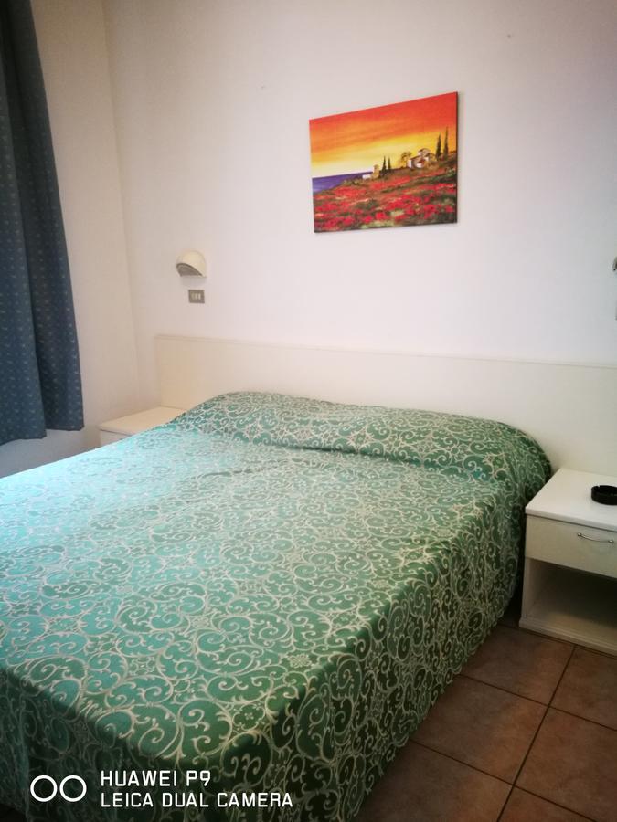Hotel Riviera Rimini Zewnętrze zdjęcie