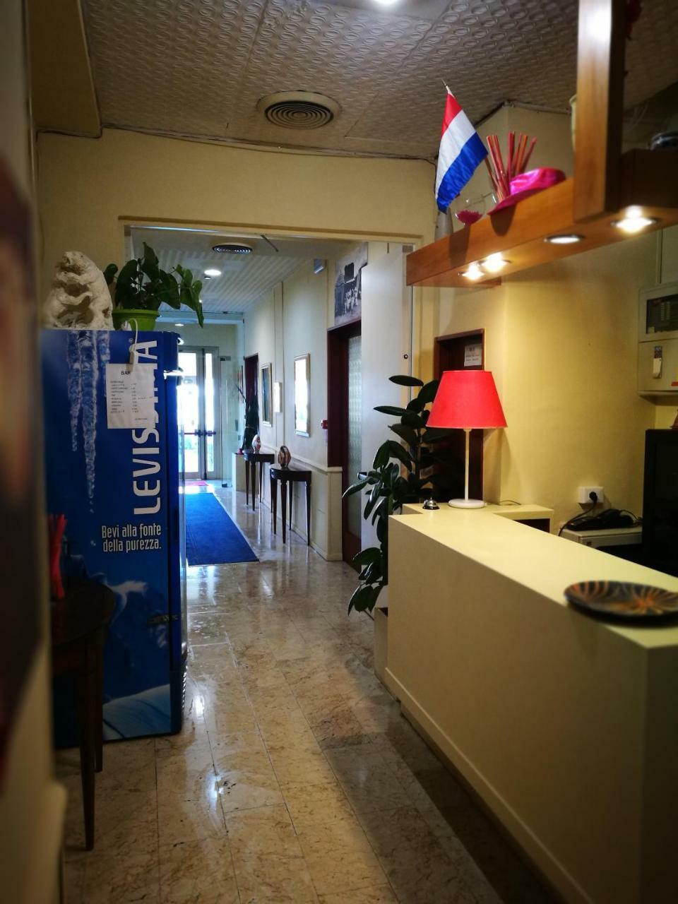 Hotel Riviera Rimini Zewnętrze zdjęcie